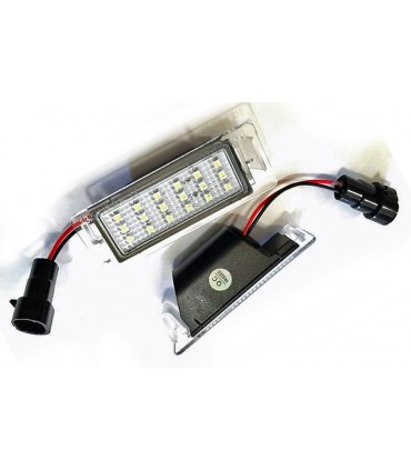 COPPIA PLAFONIERA TARGA LED NO ERRORE CHEVROLET CRUZE OPEL MOCCA