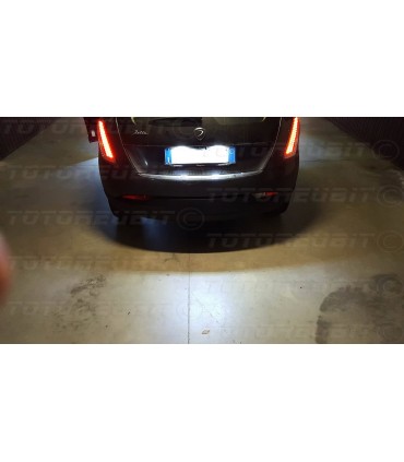 copy of PLAFONIERE TARGA LED SPECIFICHE FIAT 500X CANBUS