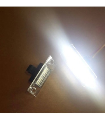 PLAFONIERA TARGA LED NO ERRORE AUDI A3 8L  A4 5B AVANT